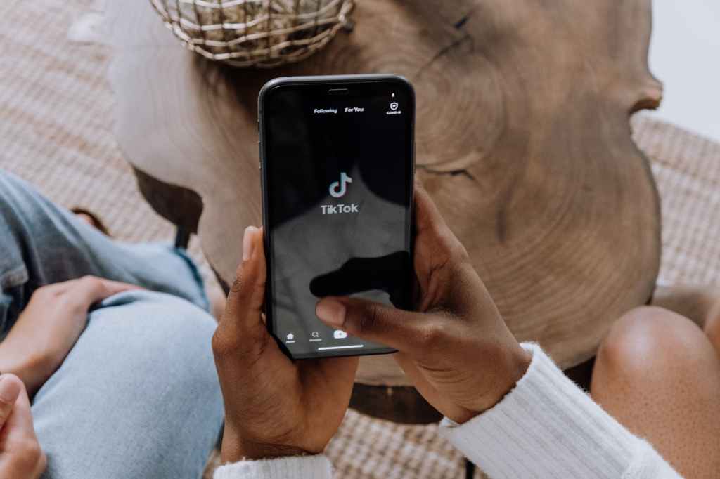 What is Appropriate in Blogging or Social Media?